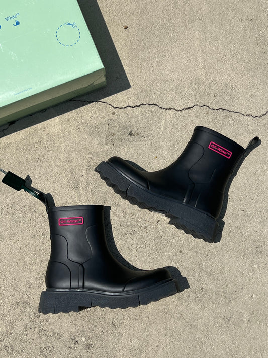 Off White logo rubber boots